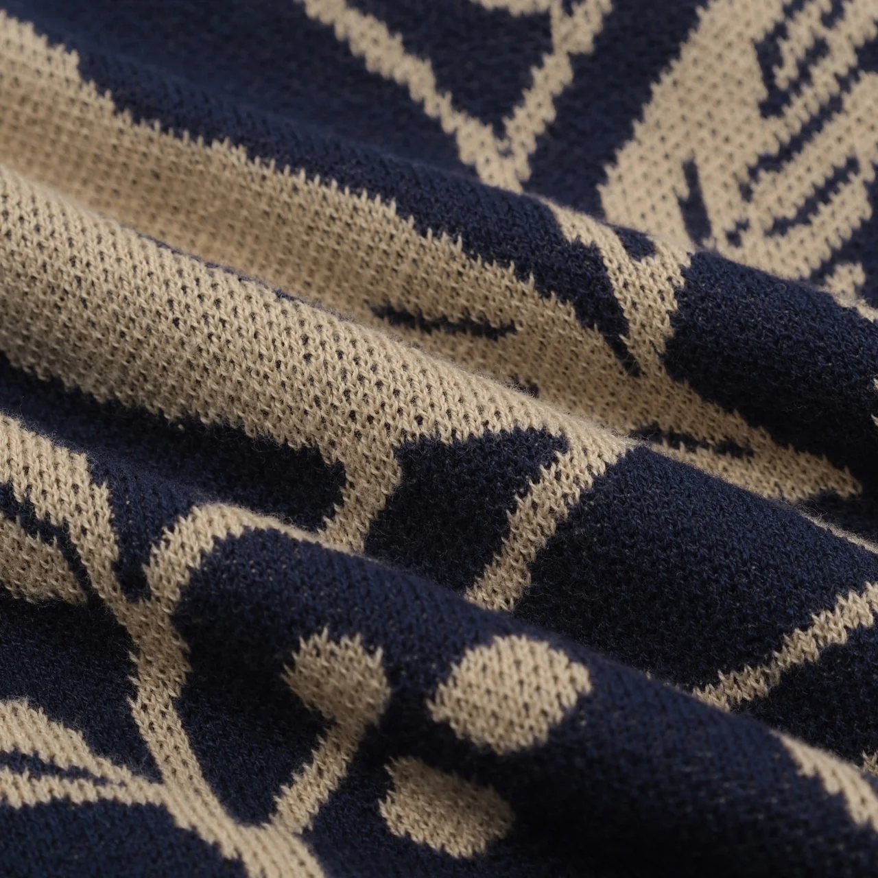 Women's dark blue magpie plant jacquard cardigan - Cropped Length - Image 8