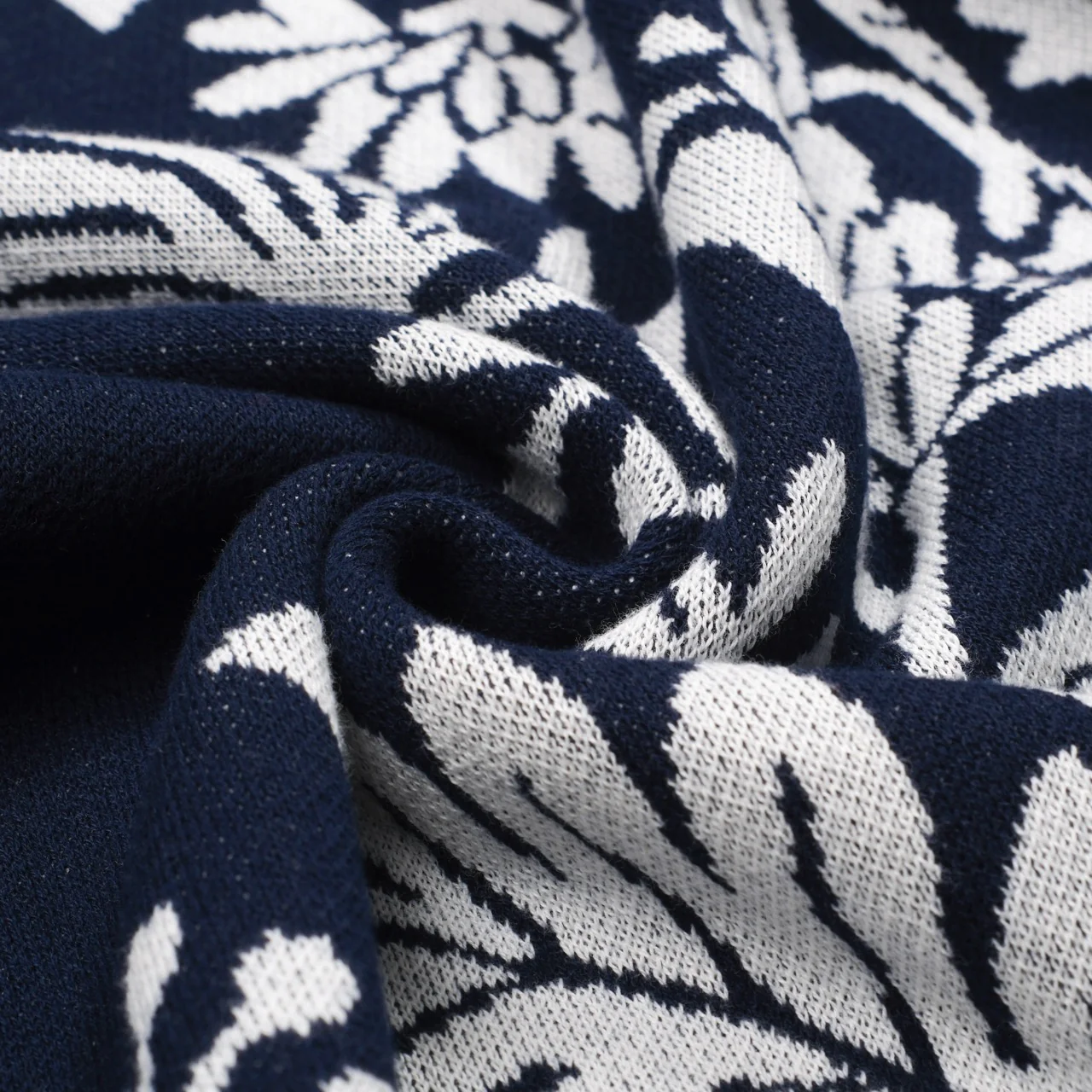 Women's dark blue floral classic retro art jacquard knitwear - Image 8