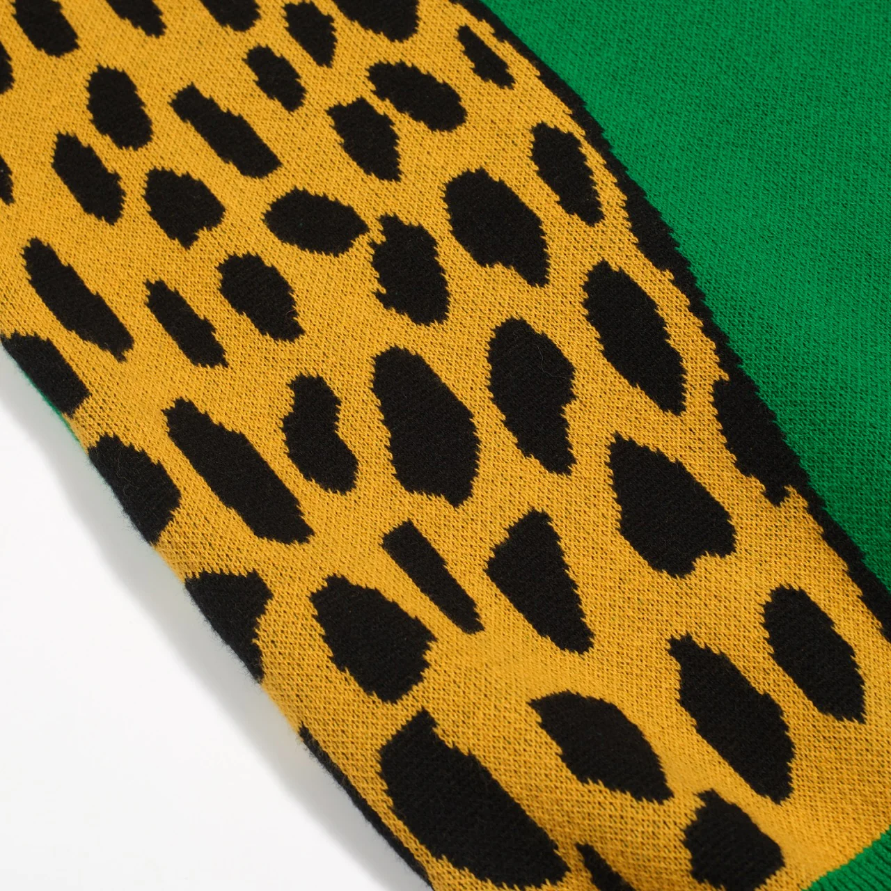 Women's green cheetah jacquard vintage knitwear - Image 6
