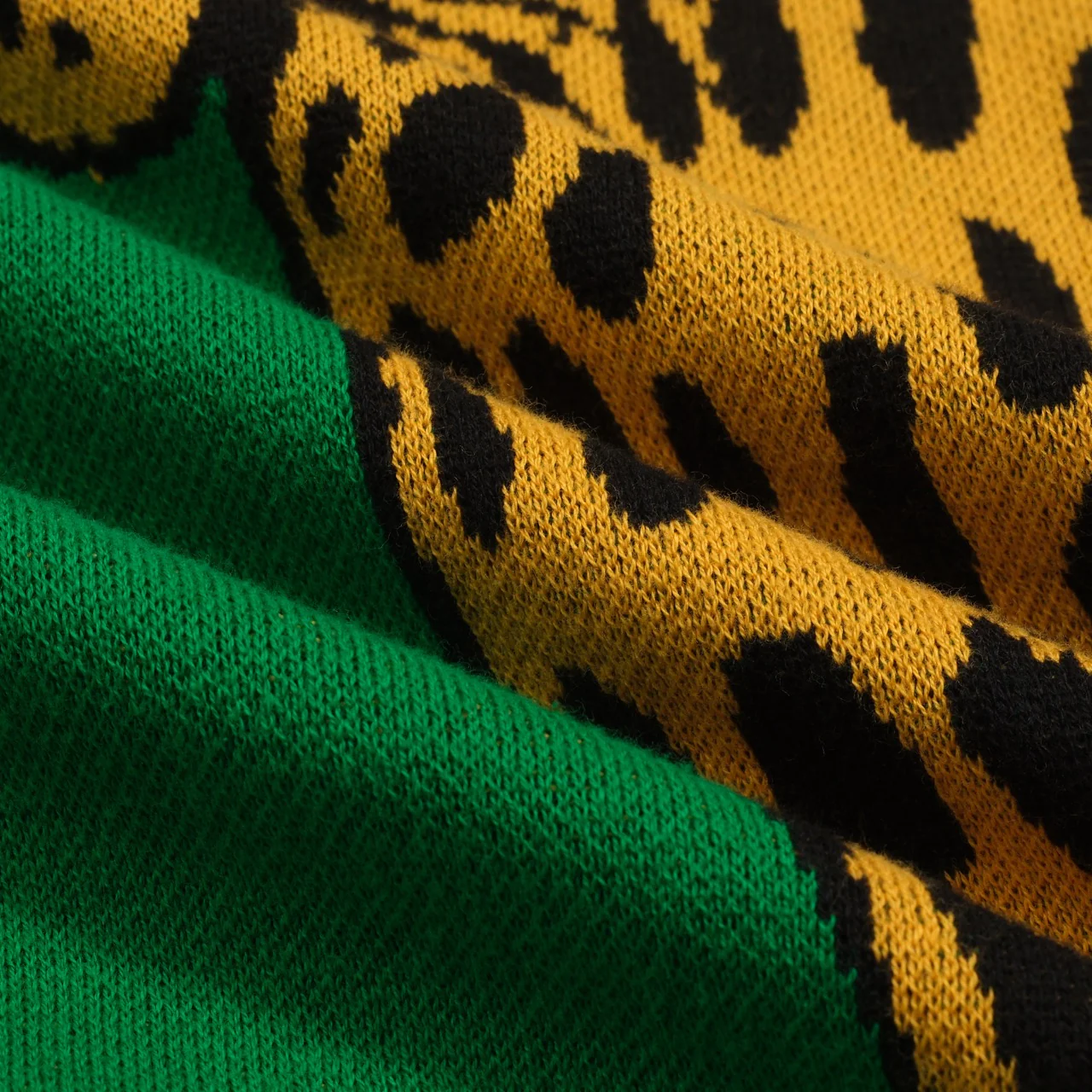 Women's green cheetah jacquard vintage knitwear - Image 9