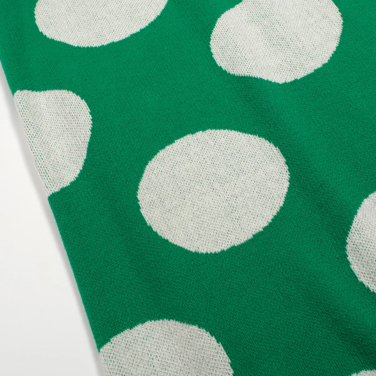 Women's green polka dots vintage knit skirt - Image 2
