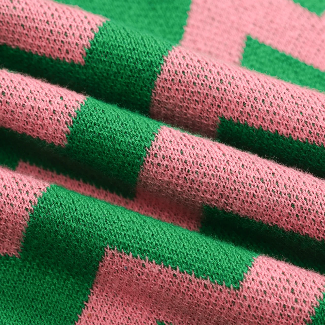 Women's green tooth stripe sleeve V-neck knitwear - Image 9