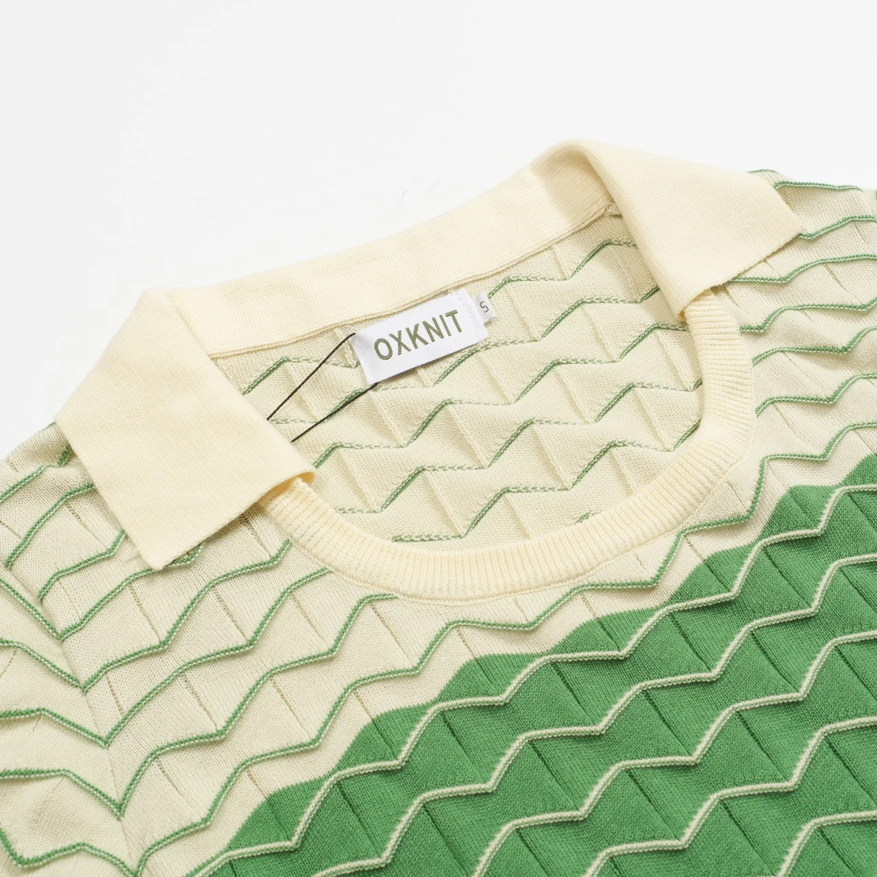 Women's green vintage jacquard knit polo shirt - Image 4