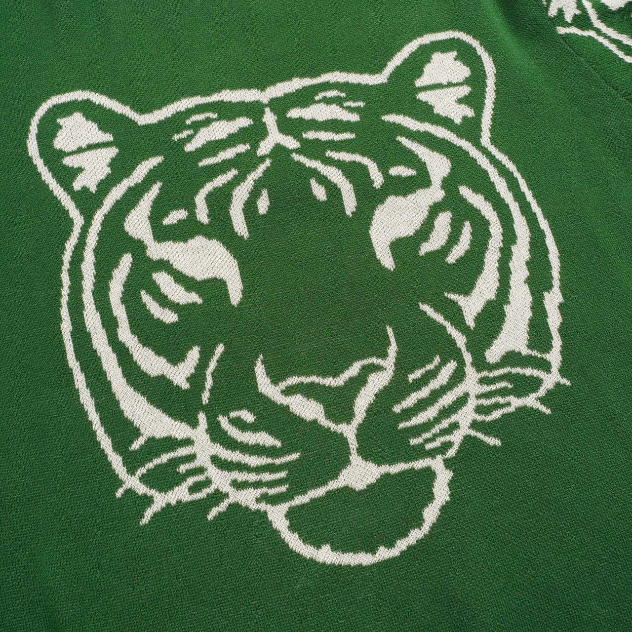 Women's Green Vintage Tiger Artistic Fashion Jacquard Knitwear - Image 2