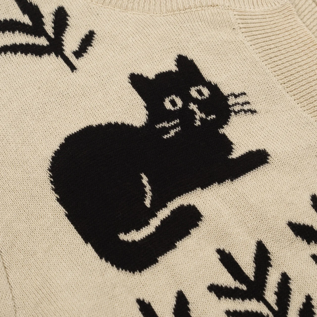 Women's khaki cat vintage knit cardigan - Image 2