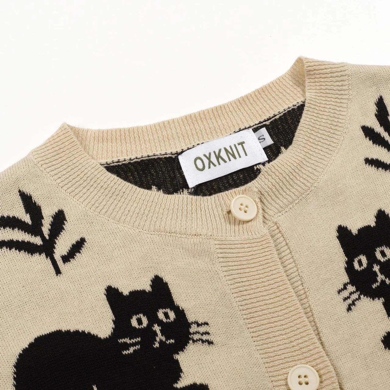 Women's khaki cat vintage knit cardigan - Image 4