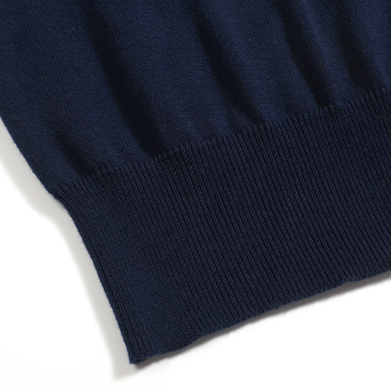 Women's lightning jacquard puffed sleeve knitted polo - Image 7