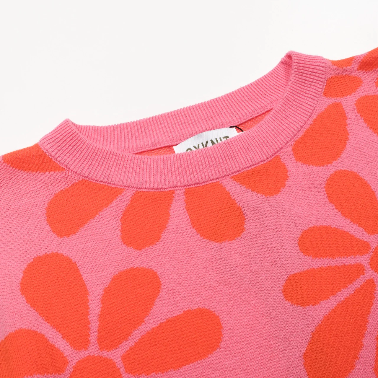 Women's multicolor art flower bubble sleeve knitwear - Image 4