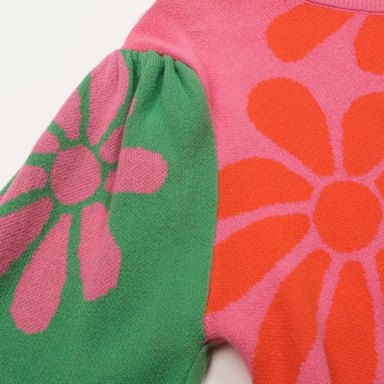 Women's multicolor art flower bubble sleeve knitwear - Image 5