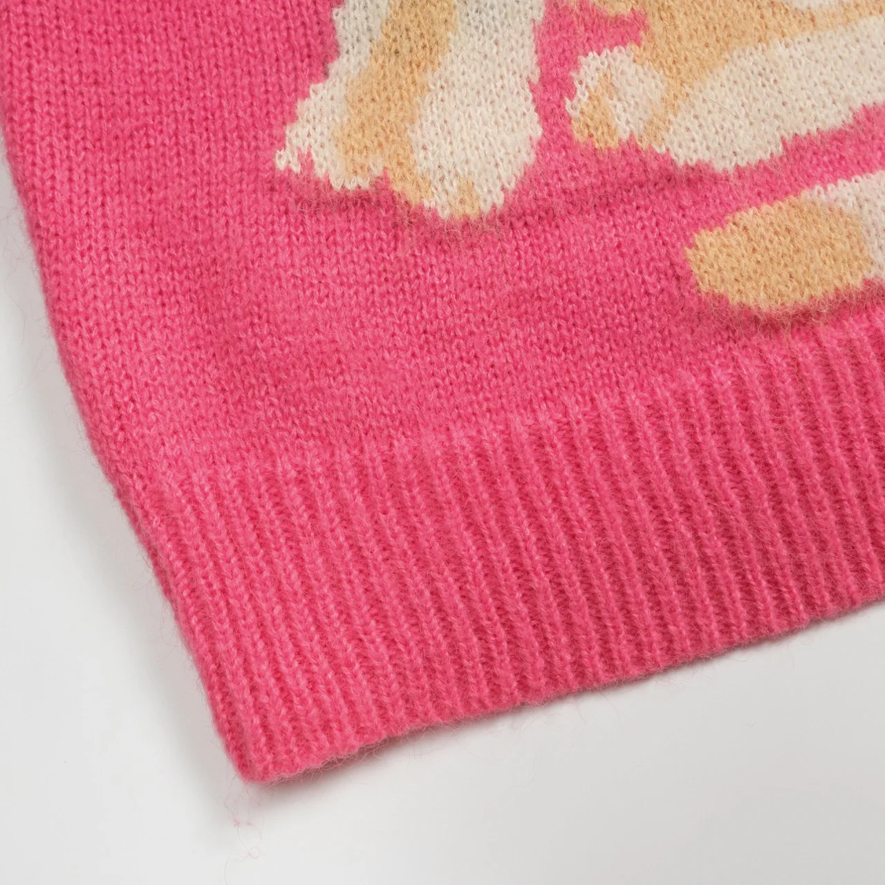 Women's pink cat floral jacquard plush knitwear - Image 6