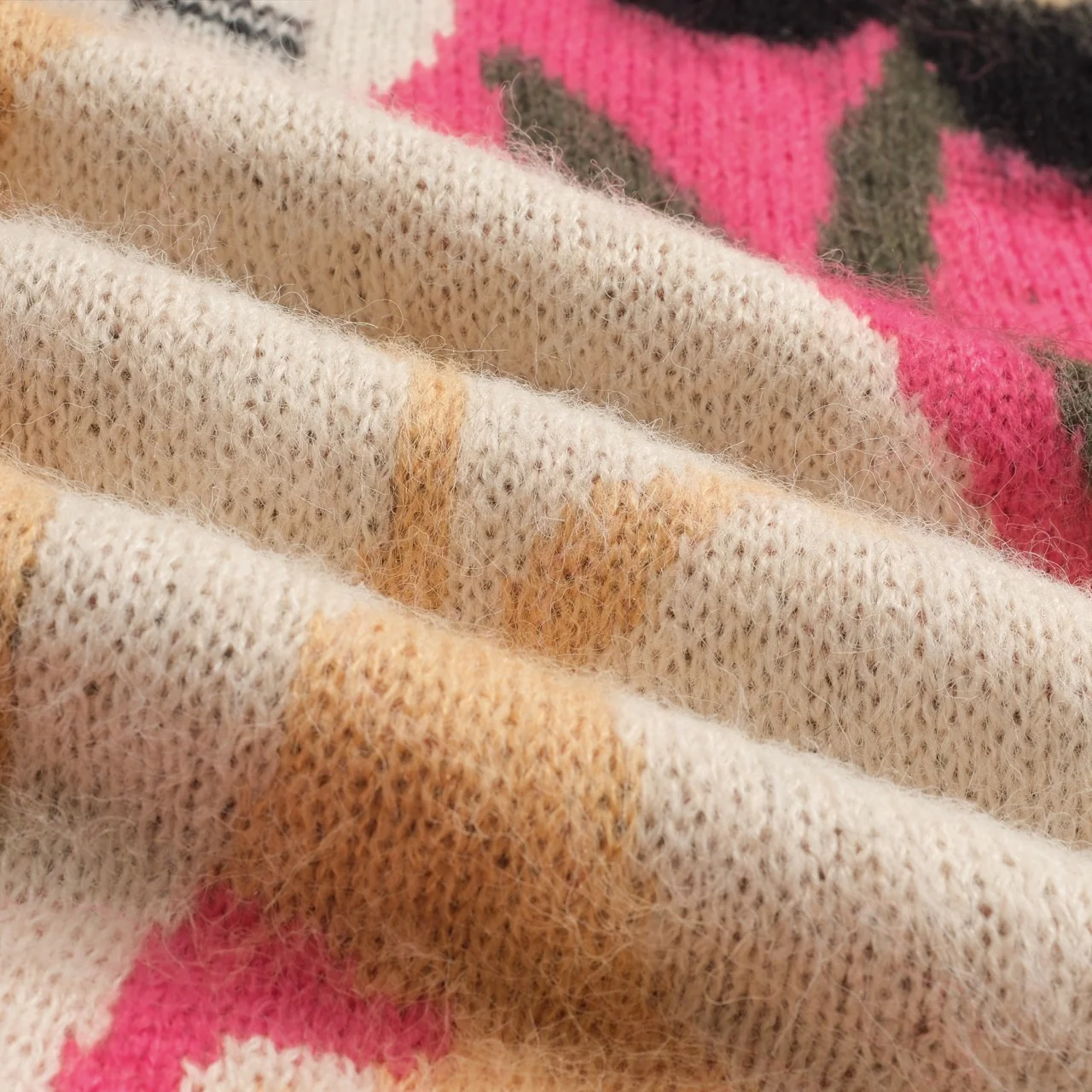 Women's pink cat floral jacquard plush knitwear - Image 8