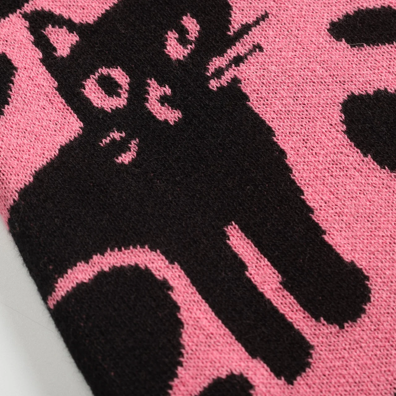 Women's pink retro cat-patterned knitted skirt - Image 7