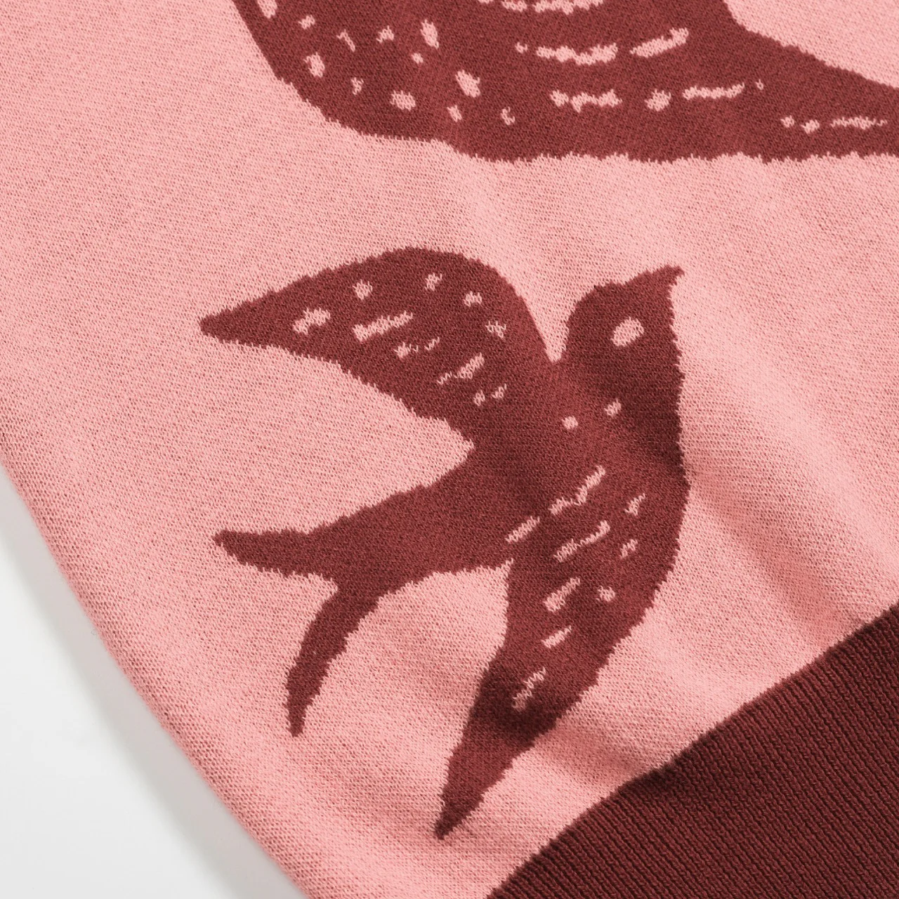 Women's pink swallow jacquard V-neck knitwear - Image 10