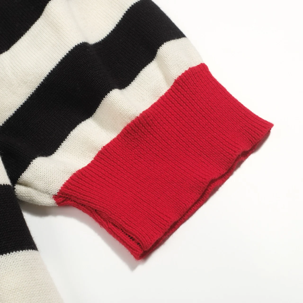 Women's red vintage striped bubble sleeve knitted polo - Image 6