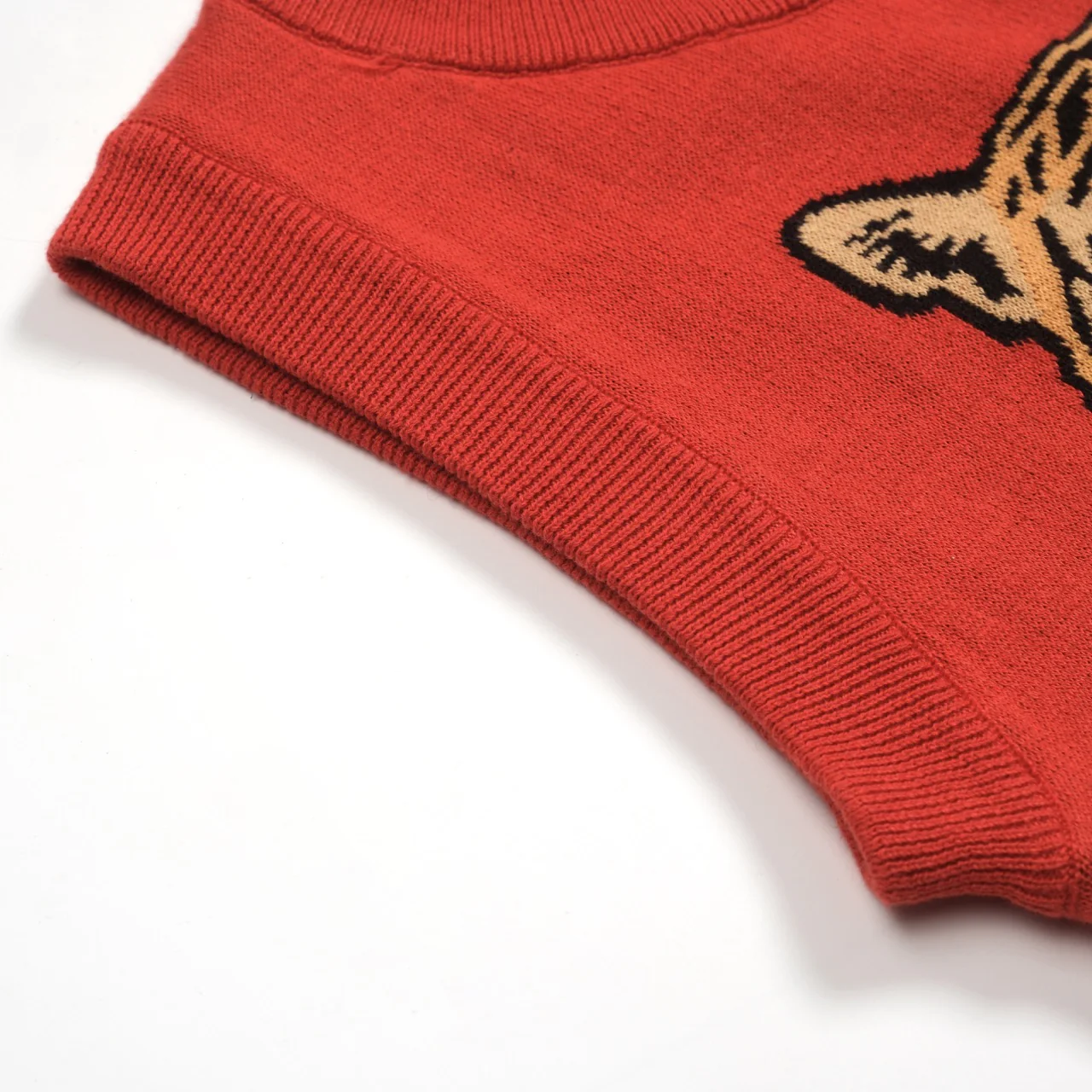Women's red vintage tiger knit top and skirt set - Image 6