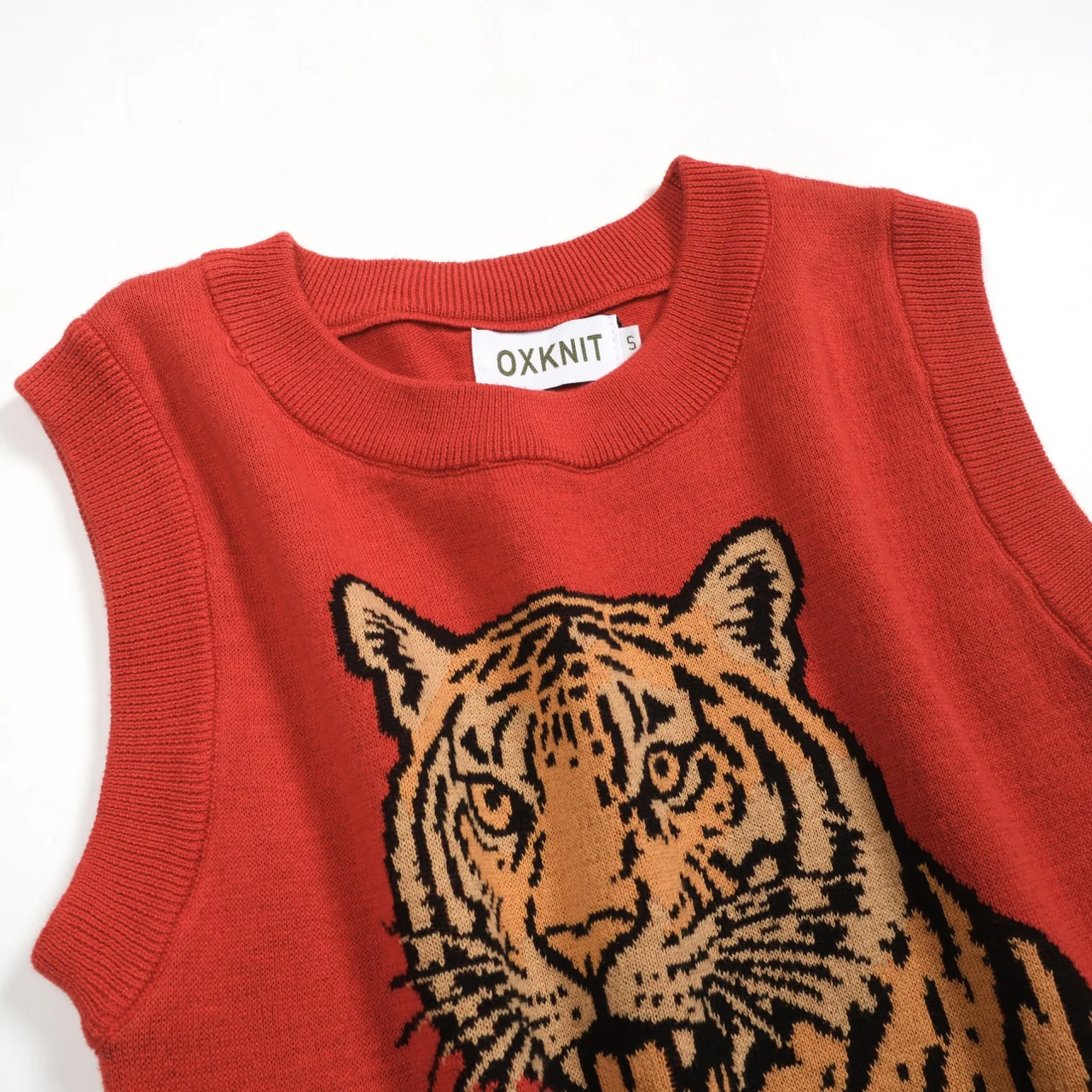 Women's red vintage tiger knit top and skirt set - Image 7