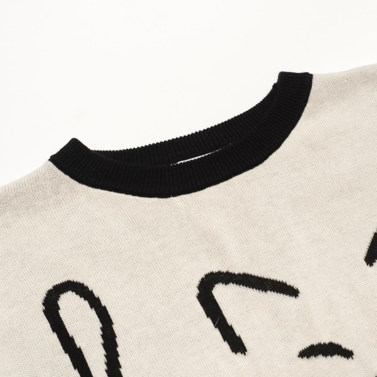 Women's White Apricot Artistic Cat Retro Fashion Jacquard Knitwear - Image 4