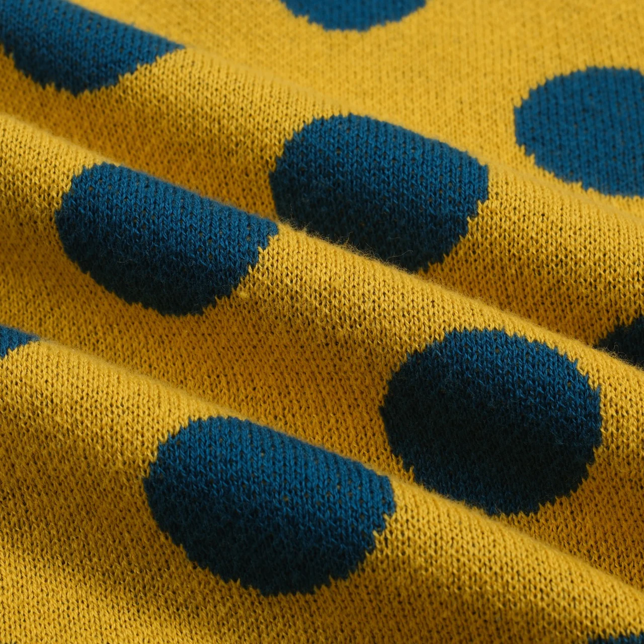 Women's yellow polka dot jacquard puffed sleeve knitted cardigan - Image 2
