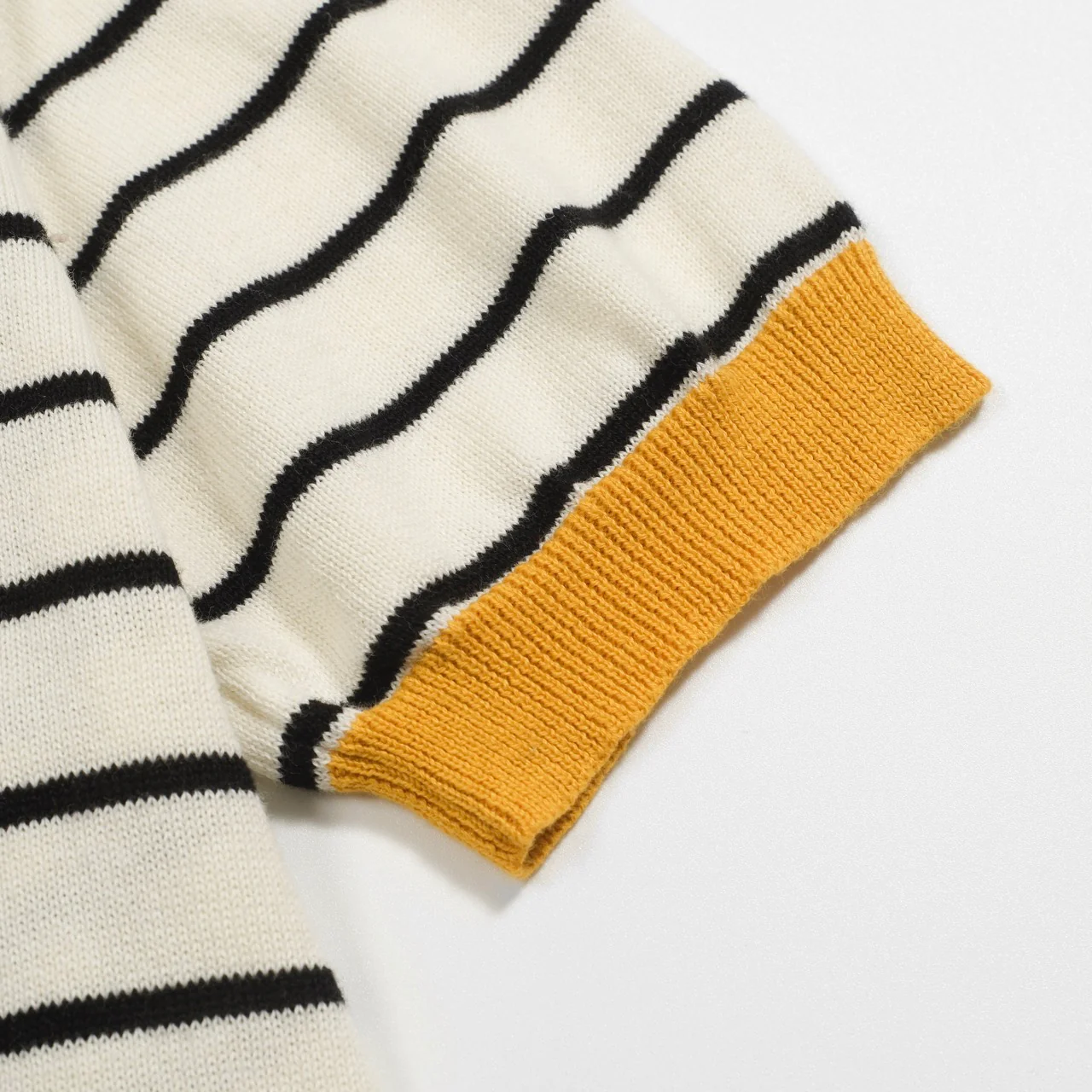 Women's yellow striped vintage polo shirt - Image 6