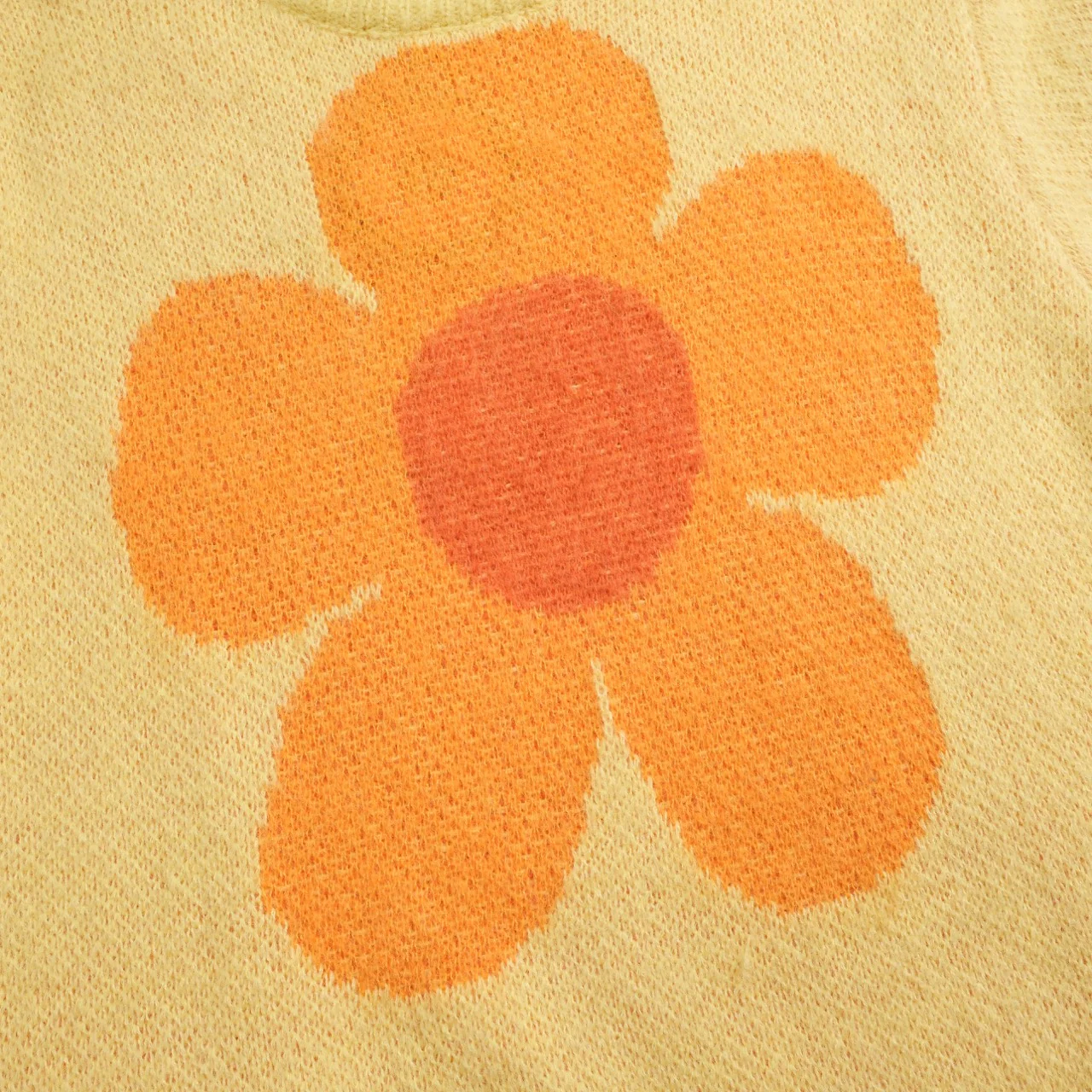 Women's yellow vintage flower plush knitwear - Image 2
